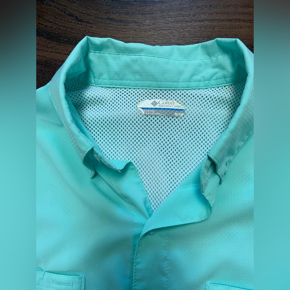 Columbia PFG long sleeve button down shirt - size M - Picture 4 of 6